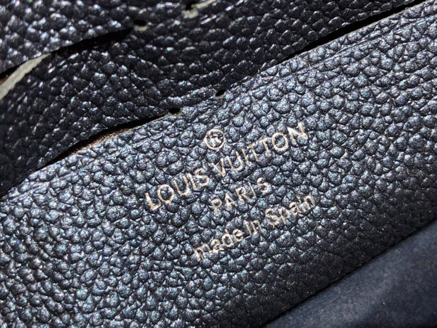 Looopix Louis Vuitton Classic Chain Handbag