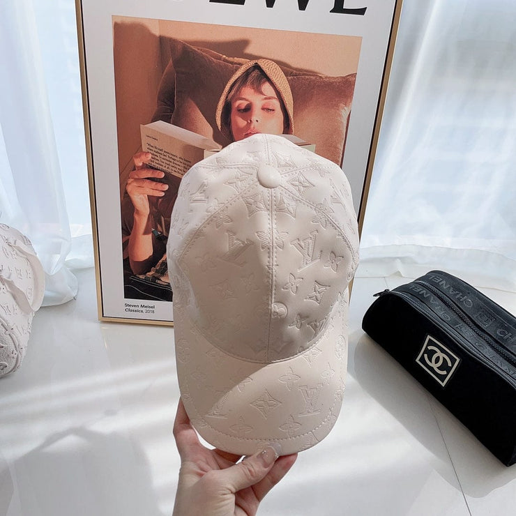 Looopix Louis Vuitton Elegant Off-White Monogram Cap