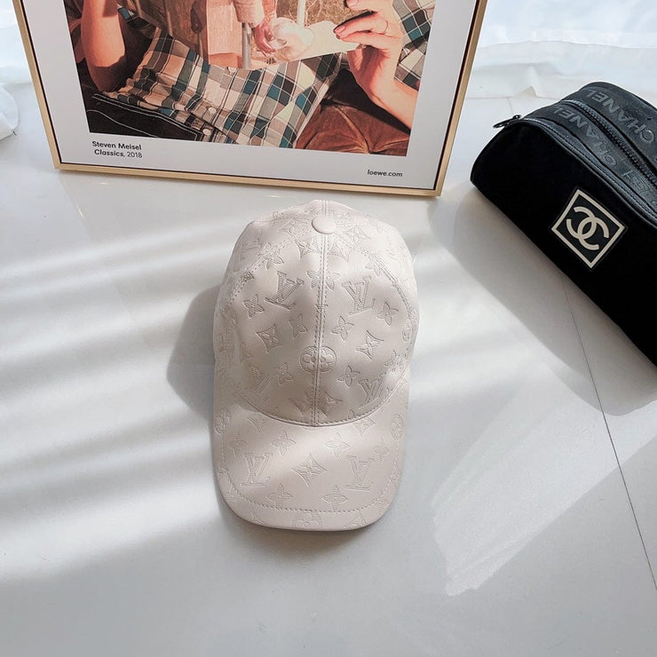 Looopix Louis Vuitton Elegant Off-White Monogram Cap