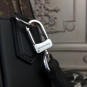 Looopix Louis Vuitton Essential Crossbody Bag