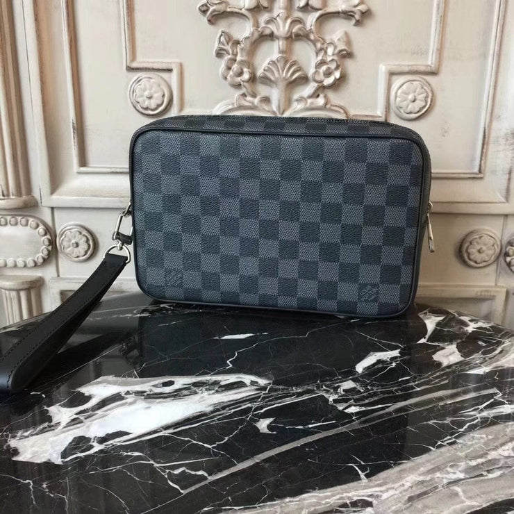 Looopix Louis Vuitton Essential Crossbody Bag