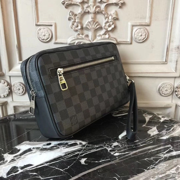 Looopix Louis Vuitton Essential Crossbody Bag
