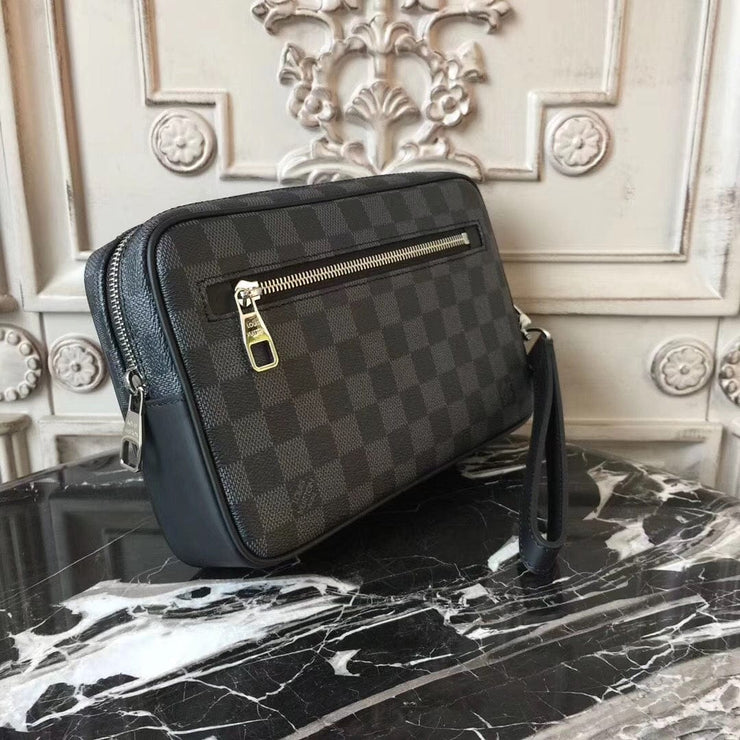 Looopix Louis Vuitton Essential Crossbody Bag