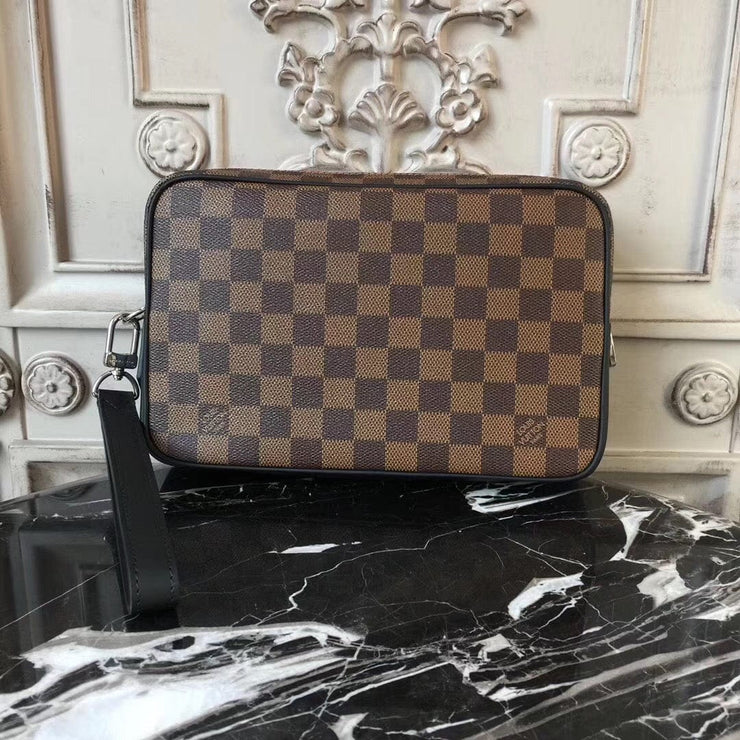 Looopix Louis Vuitton Essential Crossbody Bag