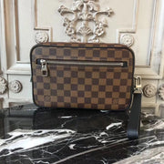 Looopix Louis Vuitton Essential Crossbody Bag