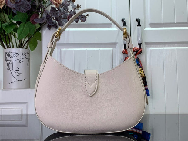 Looopix Louis Vuitton Essential V Shoulder Bags (Black-White-Brown)