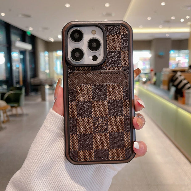Looopix Louis Vuitton iPhone 15 Case: A Timeless Luxury