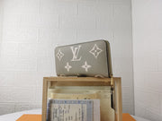 Looopix Louis Vuitton Leather Zipper Wallet