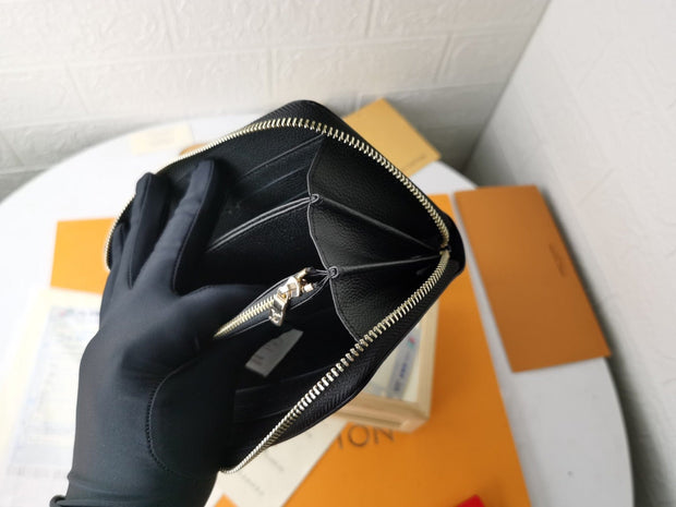 Looopix Louis Vuitton Leather Zipper Wallet