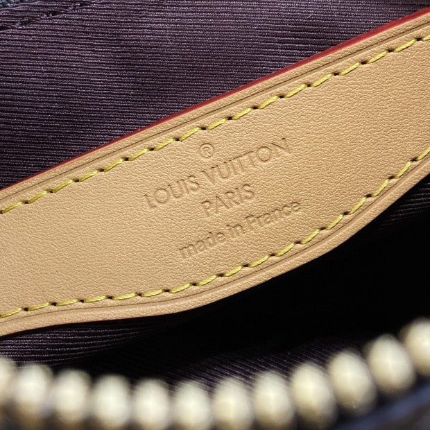 Looopix Louis Vuitton Monogram Shoulder Bag with Gold-Tone Hardware