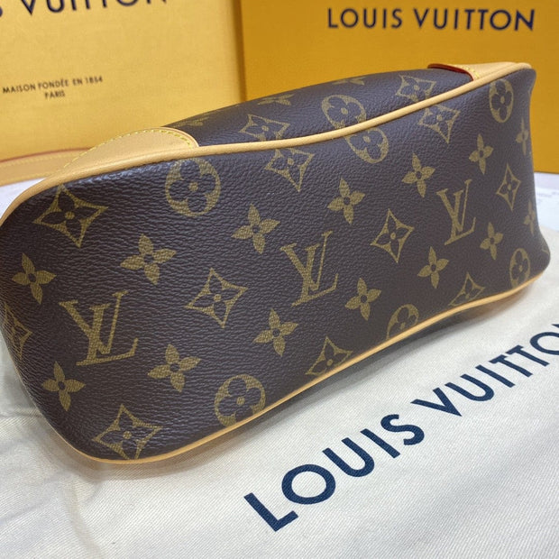 Looopix Louis Vuitton Monogram Shoulder Bag with Gold-Tone Hardware
