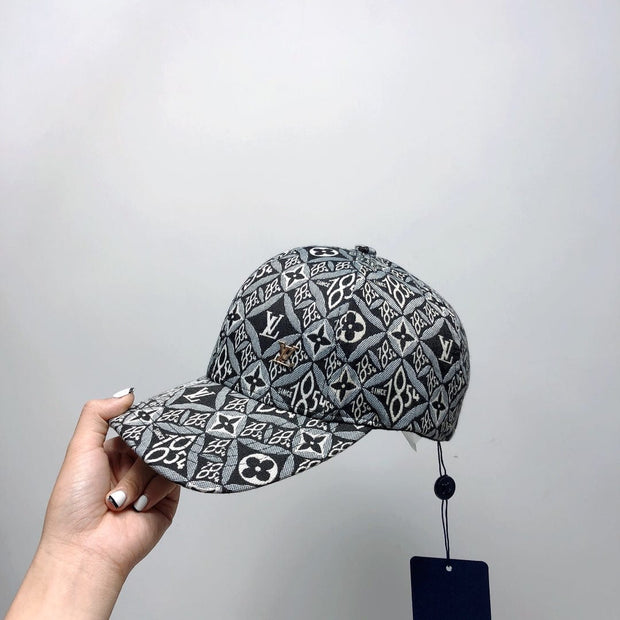 Looopix Louis Vuitton Signature Monogram Cap in Black and White