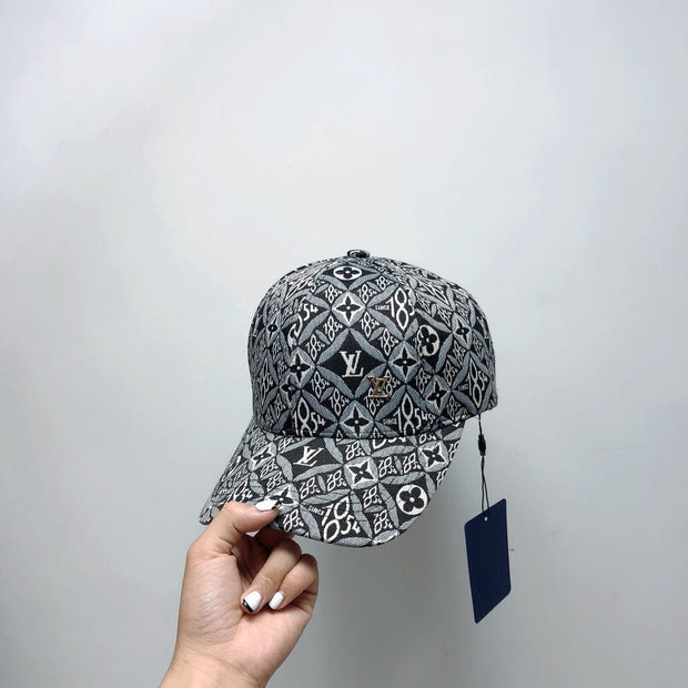 Looopix Louis Vuitton Signature Monogram Cap in Black and White