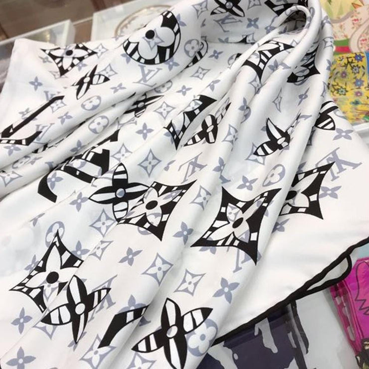 Looopix Louis Vuitton White and Black Monogram Silk Scarf