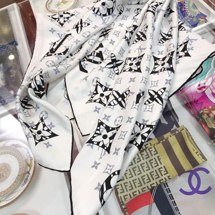 Looopix Louis Vuitton White and Black Monogram Silk Scarf