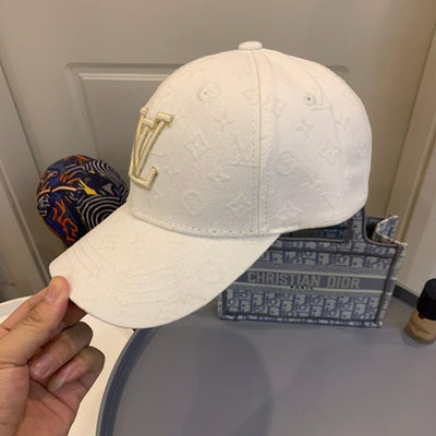 Looopix Louis Vuitton White Gold Monogram Cap