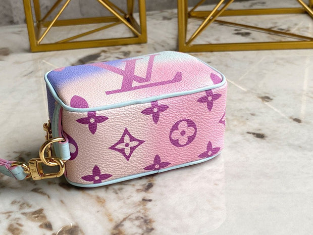 Looopix Luxurious Bag for Makeup Storage | Gucci Makeup Bag