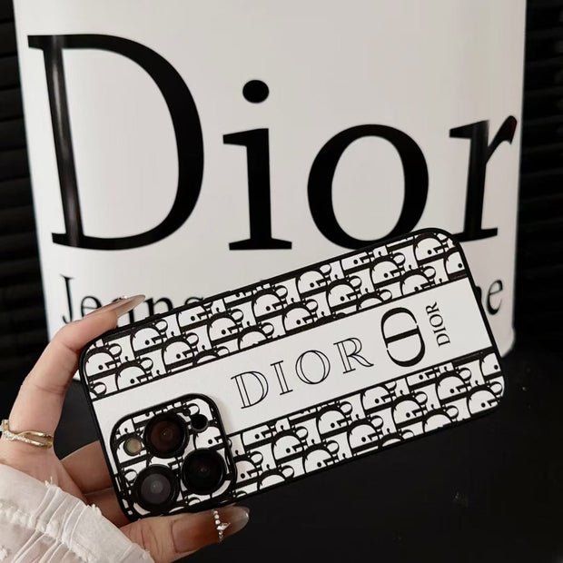 Looopix Luxurious iPhone 15 Cover