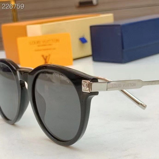 Looopix Women Sunglasses - Chic Style with Protection