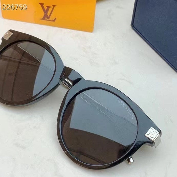 Looopix Women Sunglasses - Chic Style with Protection