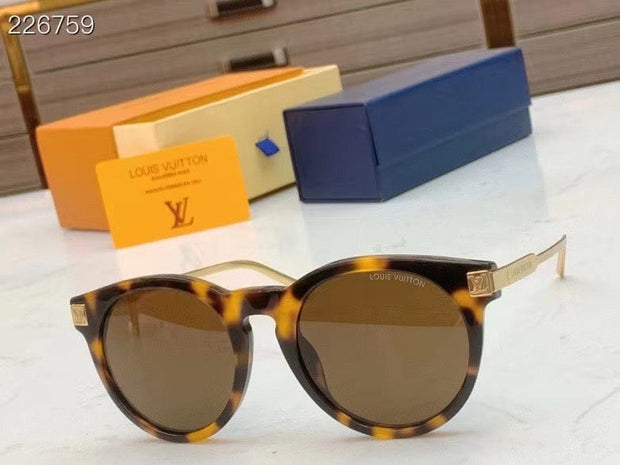 Looopix Women Sunglasses - Chic Style with Protection