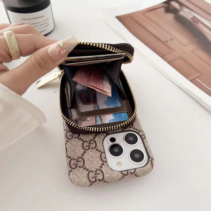 Looopix Your Everyday Carry with the Gucci Ophidia iPhone 16 Wallet Case