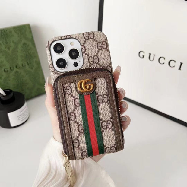 Looopix Your Everyday Carry with the Gucci Ophidia iPhone 16 Wallet Case