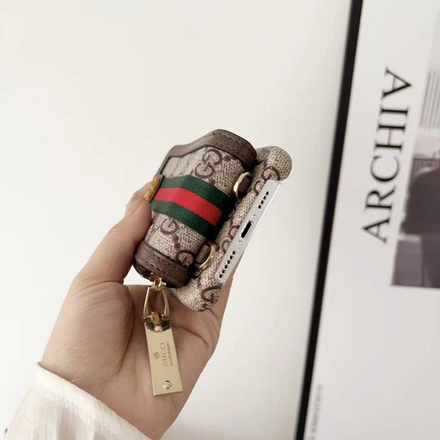 Looopix Your Everyday Carry with the Gucci Ophidia iPhone 16 Wallet Case